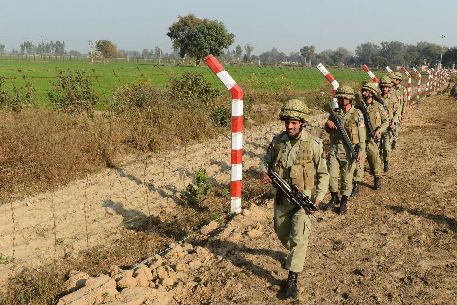 The BSF has recovered over 304 kg of heroin along the 553-km-long ...